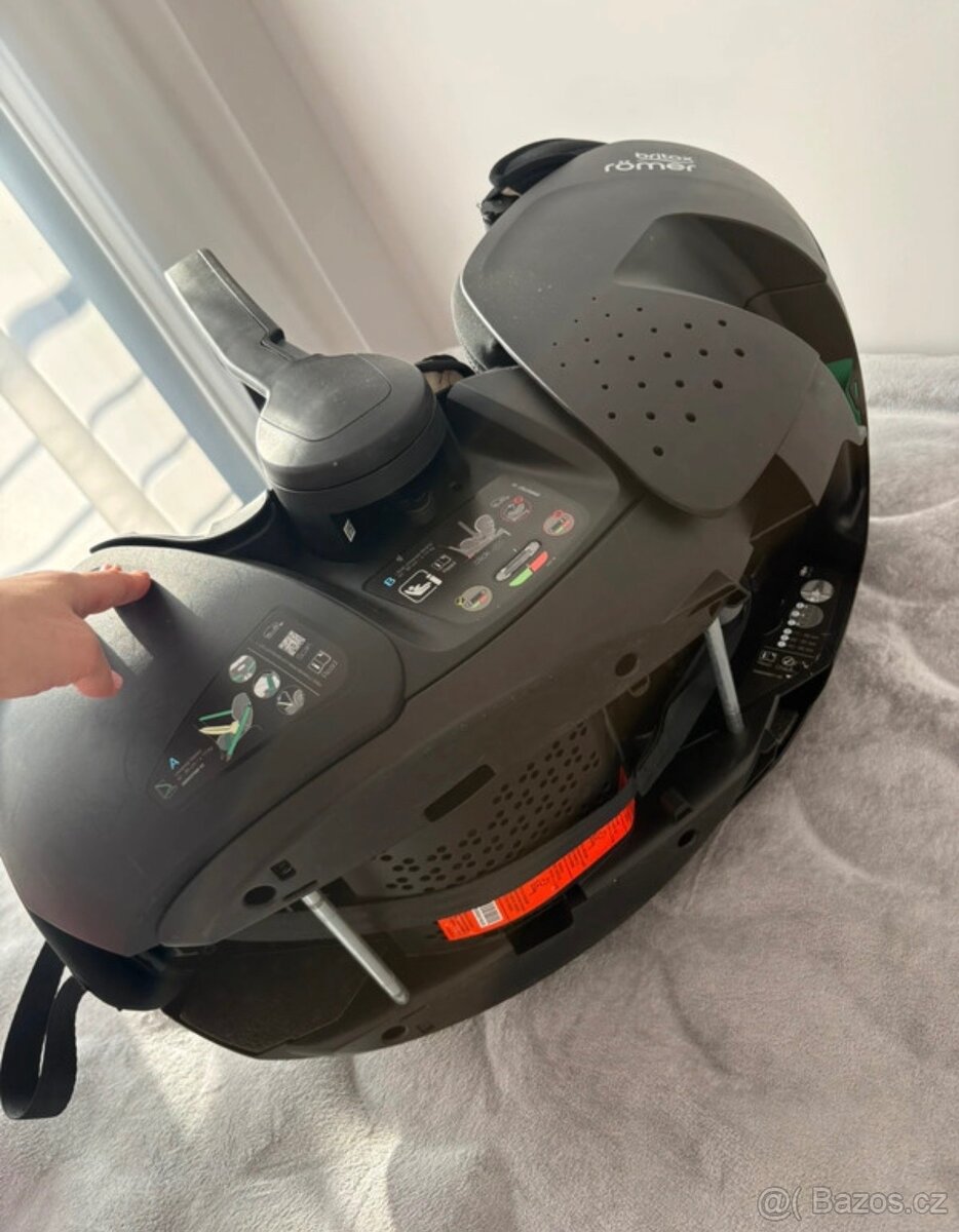 Britax vajíčko 2023 - 9
