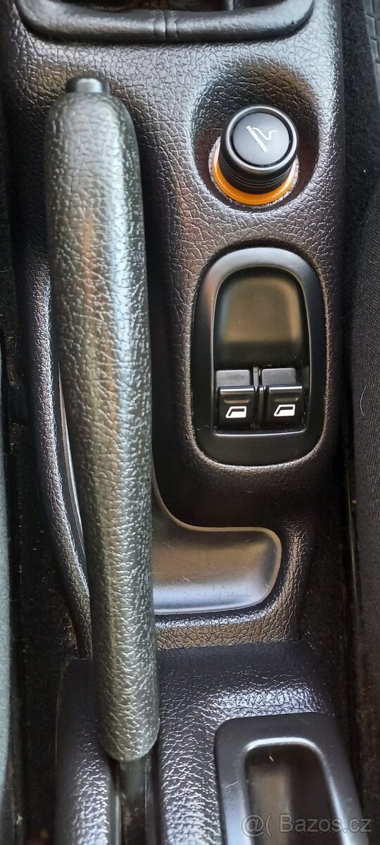 Peugeot 206sw 1.4HDI tažné zařízení,klimatizace - 9