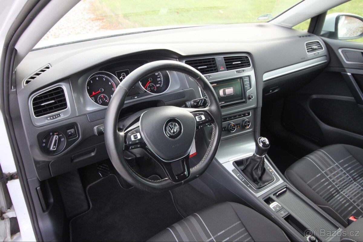 GOLF 7 5dv. 1.4TSI-92kw,LOUNGE,NEZ.TOP,Výhřev Volantu,2015 - 9