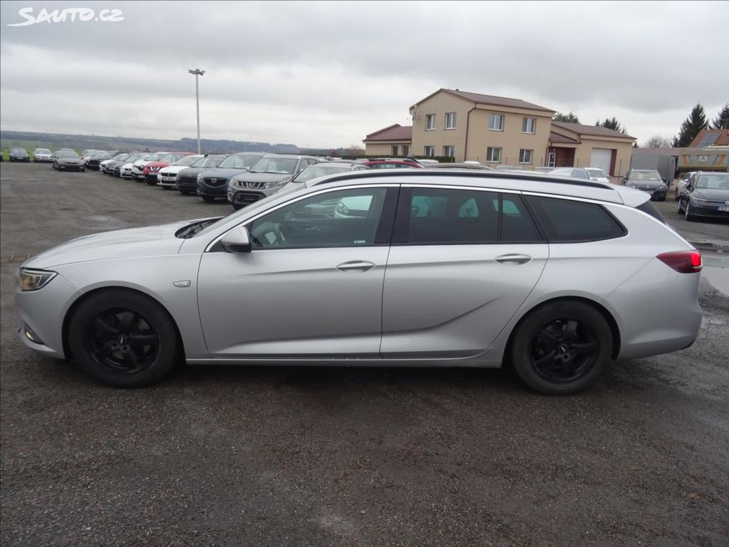 Opel Insignia 2,0 CDTi 125kw Sport Tourer - 9