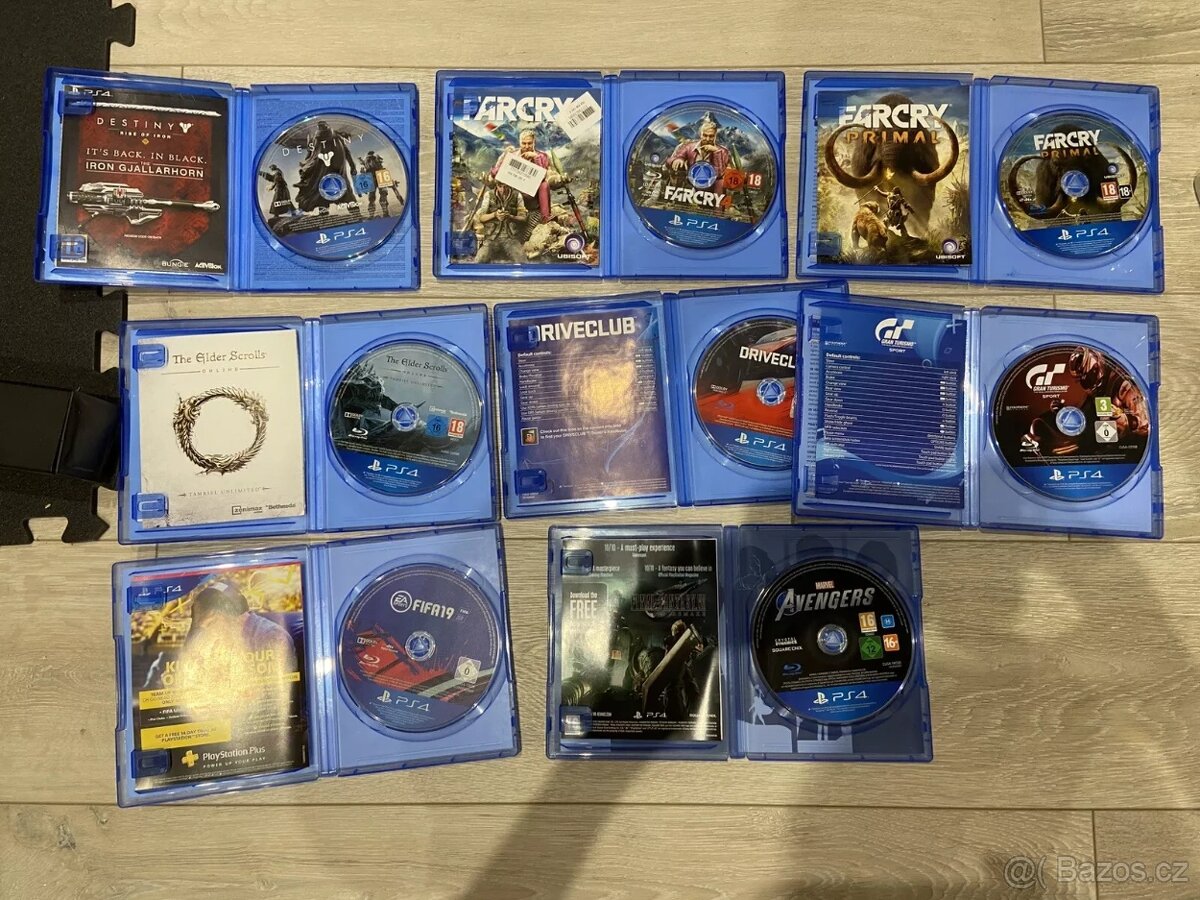 PlayStation 5 – disková verze + 2× DualSense + 8 her - 9