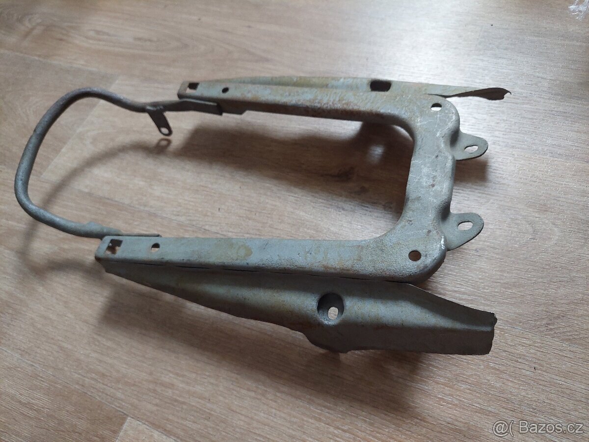 Jawa kyvacka - podsedlovy ramecek s madlem - 9