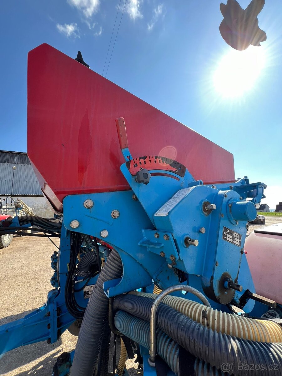 Secí stroj na kukuřici MONOSEM - 9