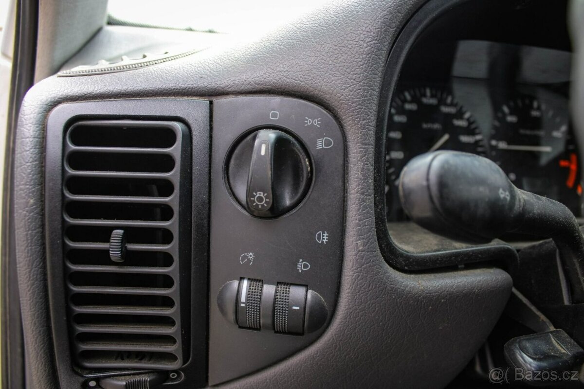 Volkswagen Caddy 1.9 tdi 66kw - 9