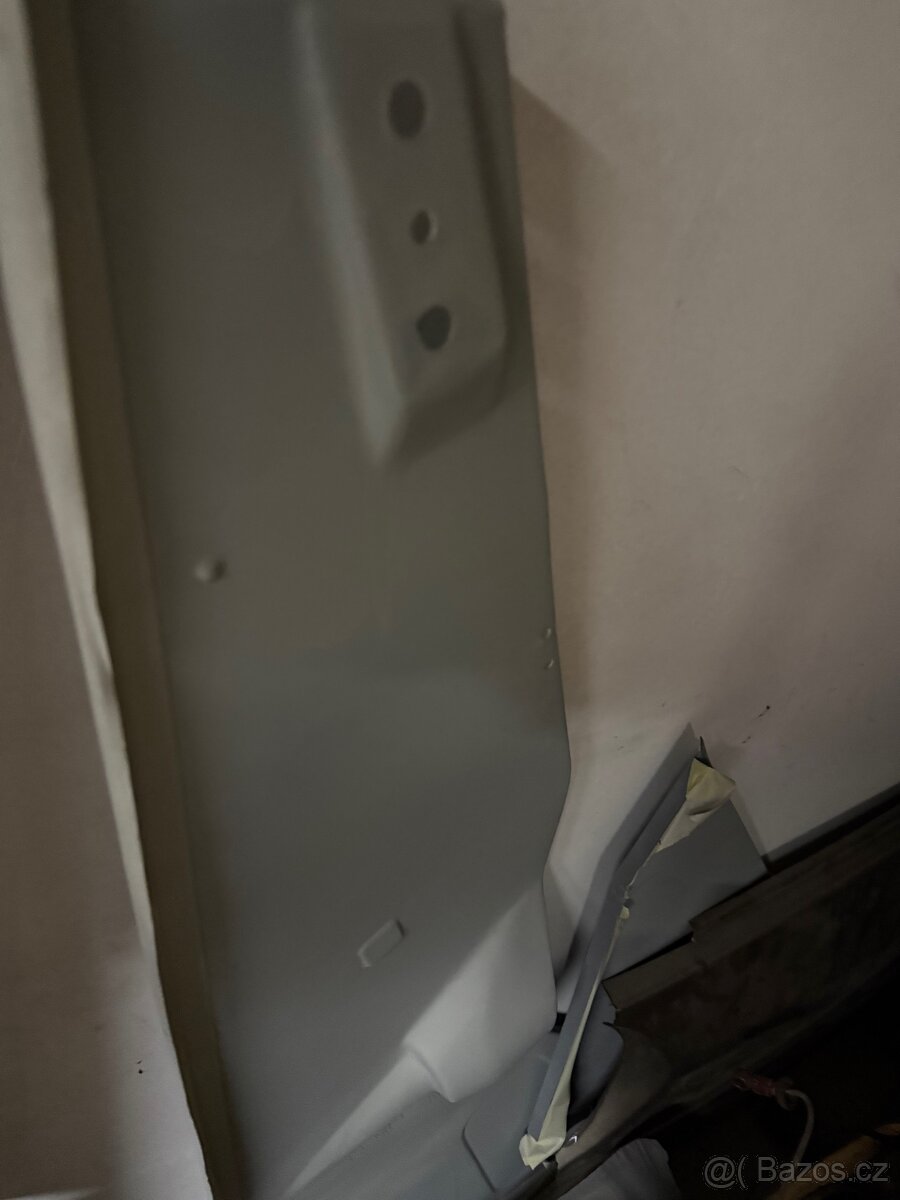 Prodáme díly na Škoda 1000 100 110 - 9