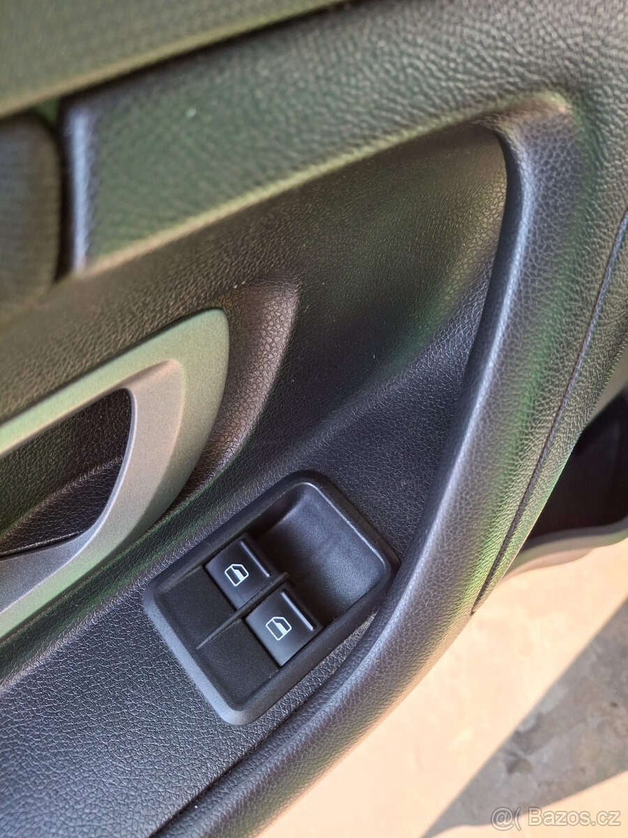 Škoda Fabia 1.2 TSI 63KW STYLE. 4 VÁLEC - 9