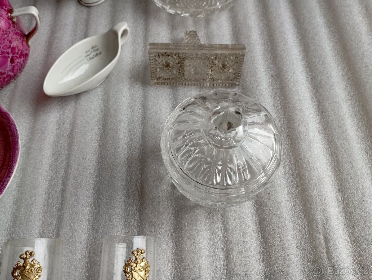 Konvolut porcelán a sklo - 9