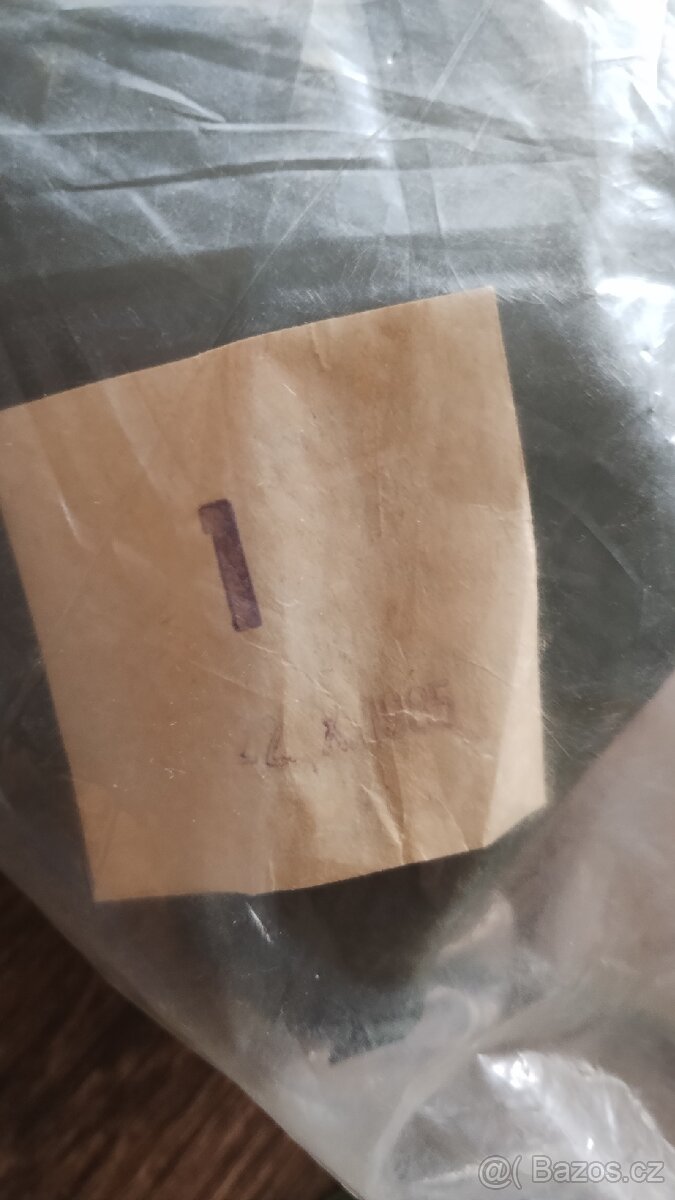 Protichemické obleky-2 kusy - 9