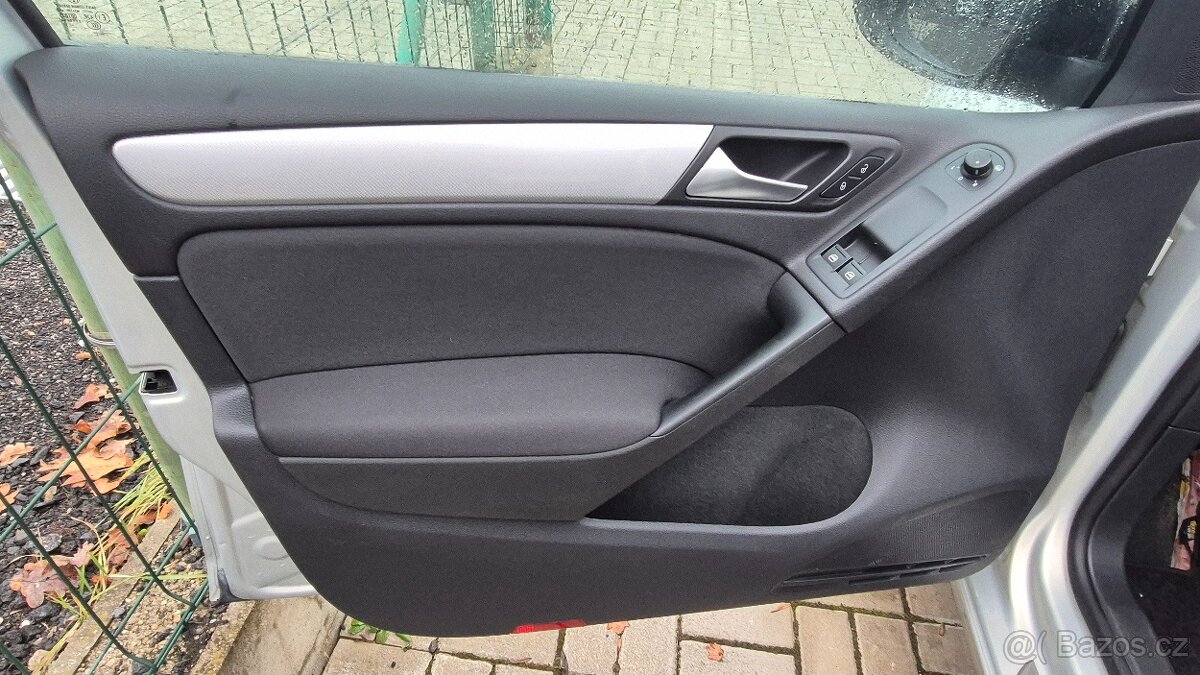 Volkswagen Golf VI MATCH - 9