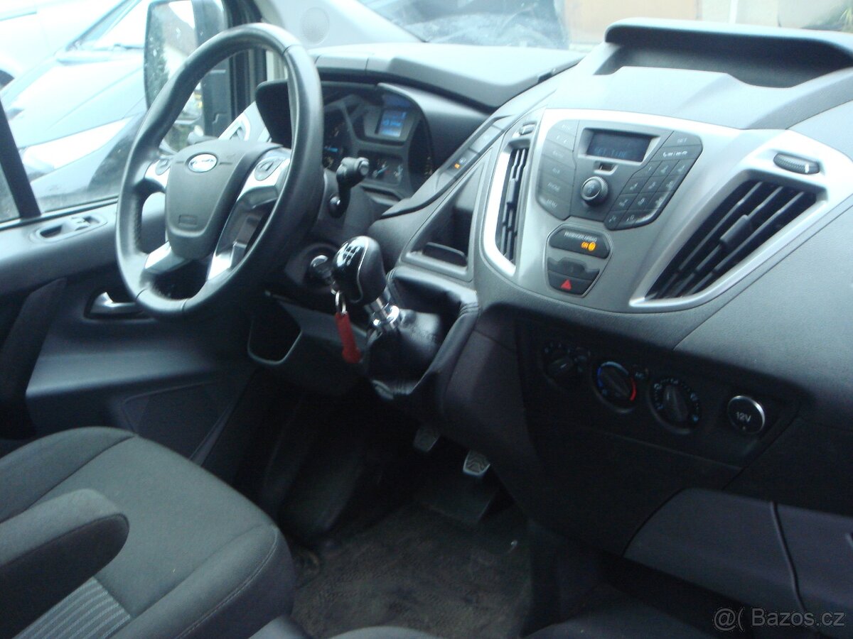 Ford Transit custom 2.2tdci 92kw 9 míst dlouhý 2014 - 9
