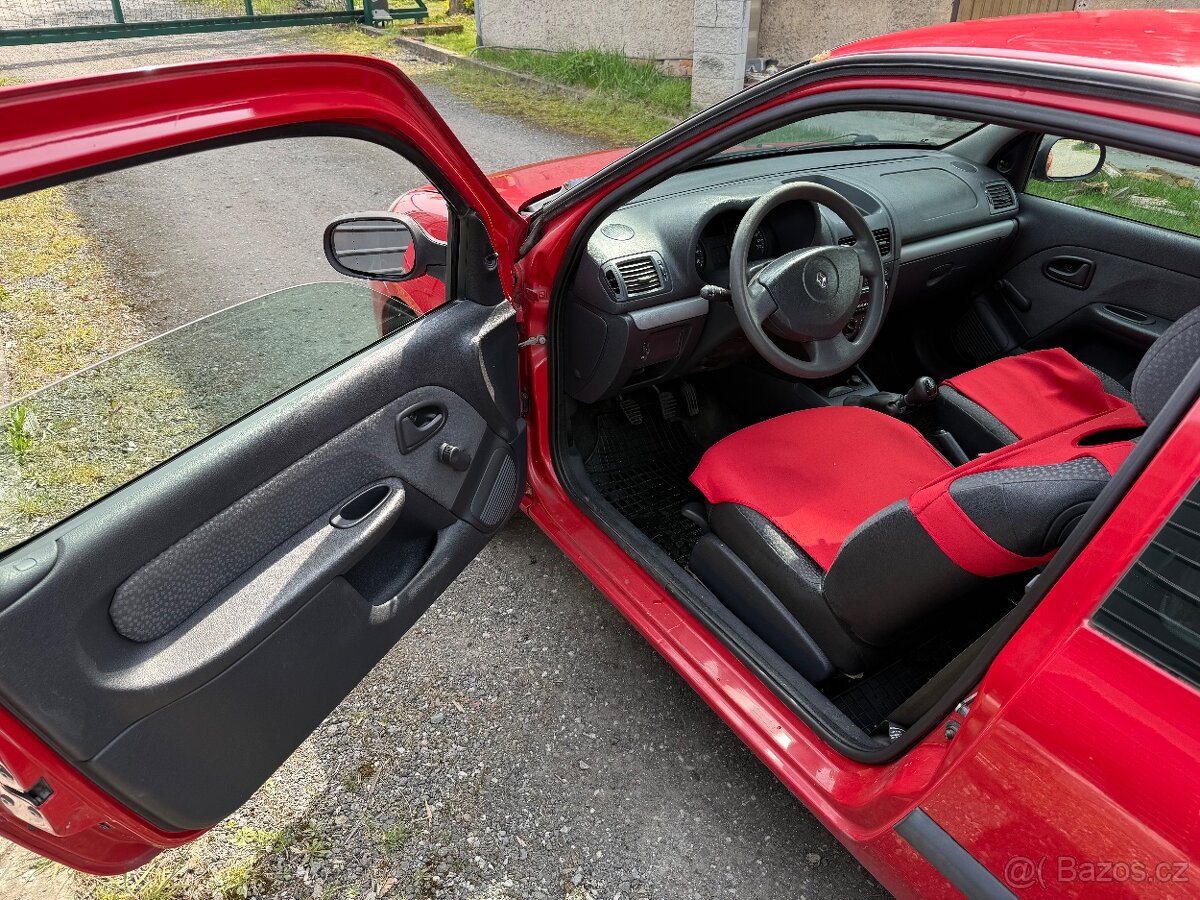 Renault clio 1.2 - 9