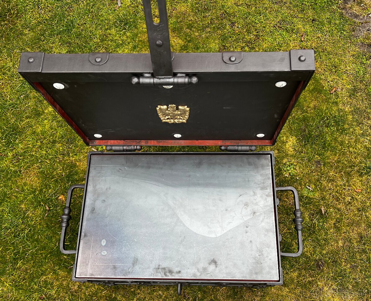 Kovová truhla / trezor - 9