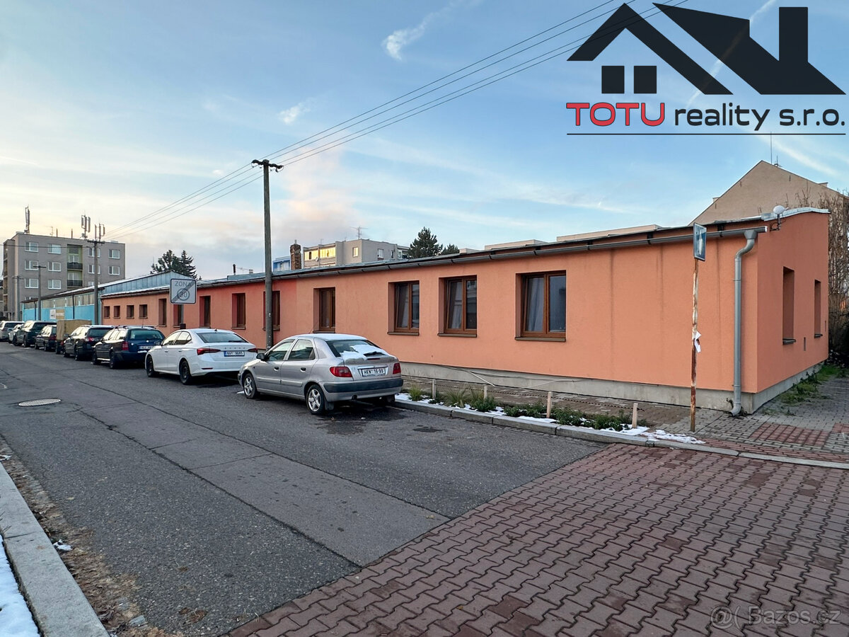 Prodej, soubor pozemků se stavbami, 3530 m2, Pardubice - 9