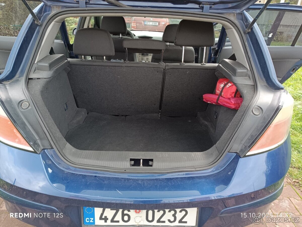 Opel Astra H 1.4 benzín, r.v.2007 - 9