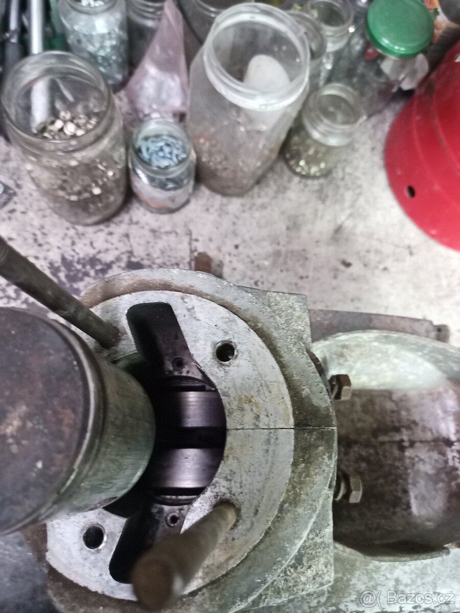 Jawa 250 kývačka , pérák - 9