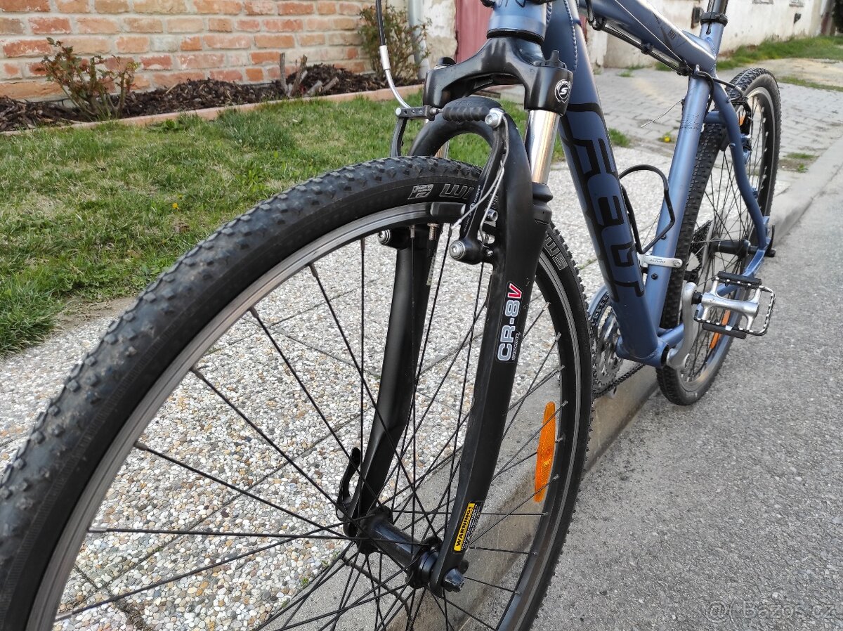 Jízdní kolo FELT - 9