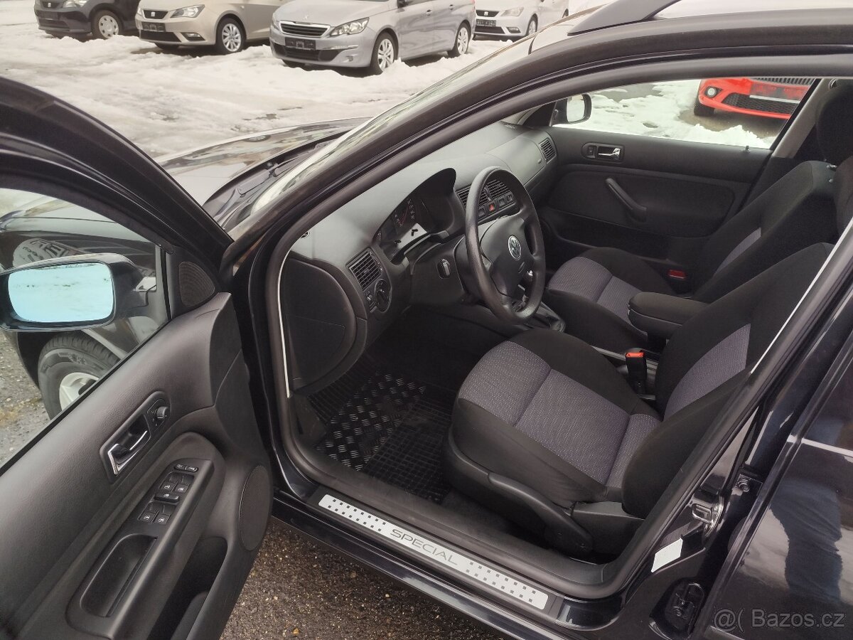 VW Golf IV Variant 1.6,16V,77kw.R.V.2/2003.Km 231 300 - 9