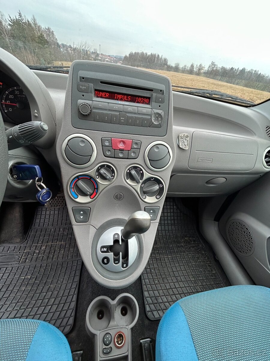 Prodám Fiat Panda 1.2i AUTOMAT - 9