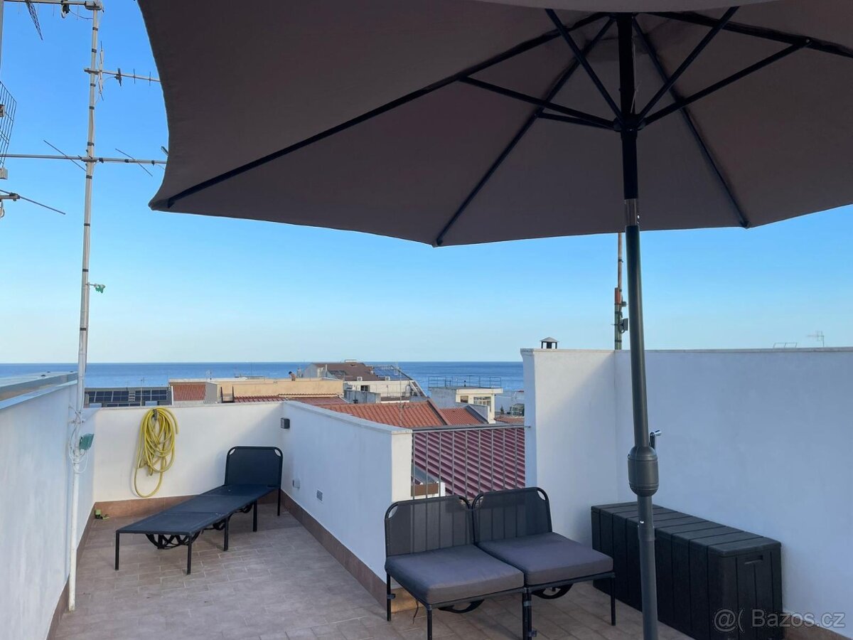 Home office na SICÍLII u moře - 9