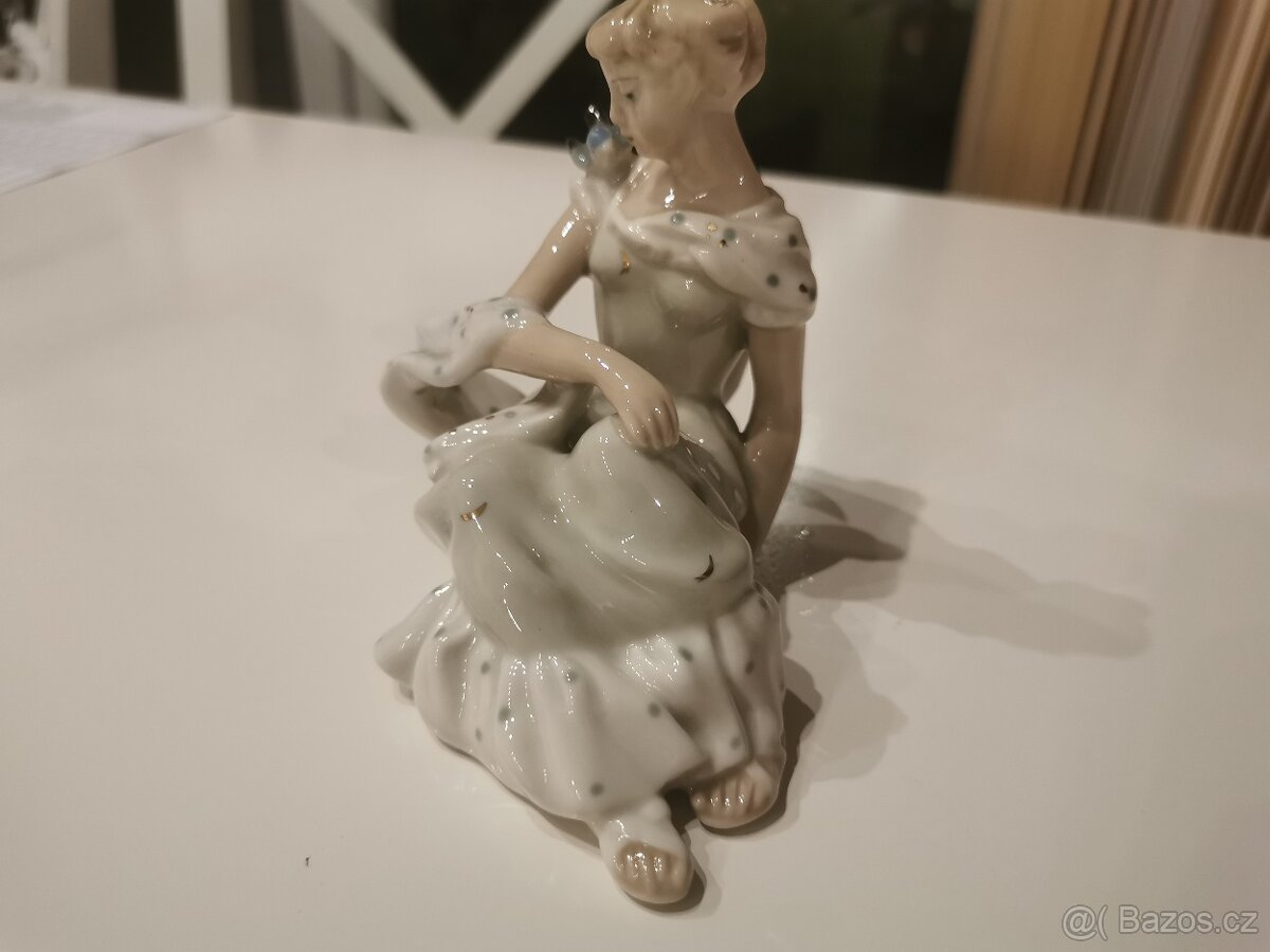Staré sošky Royal Dux - 9