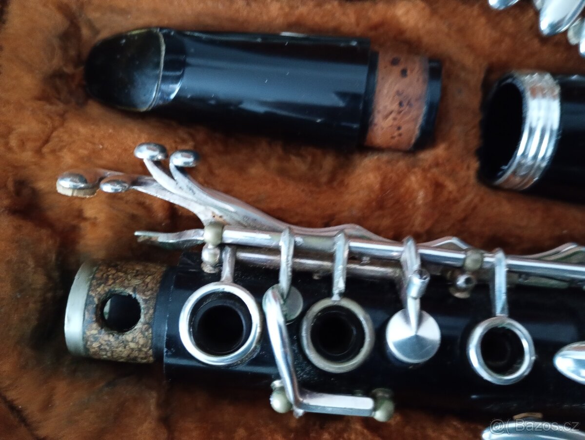 Prodám B Klarinet luxus Special. Amati - 9
