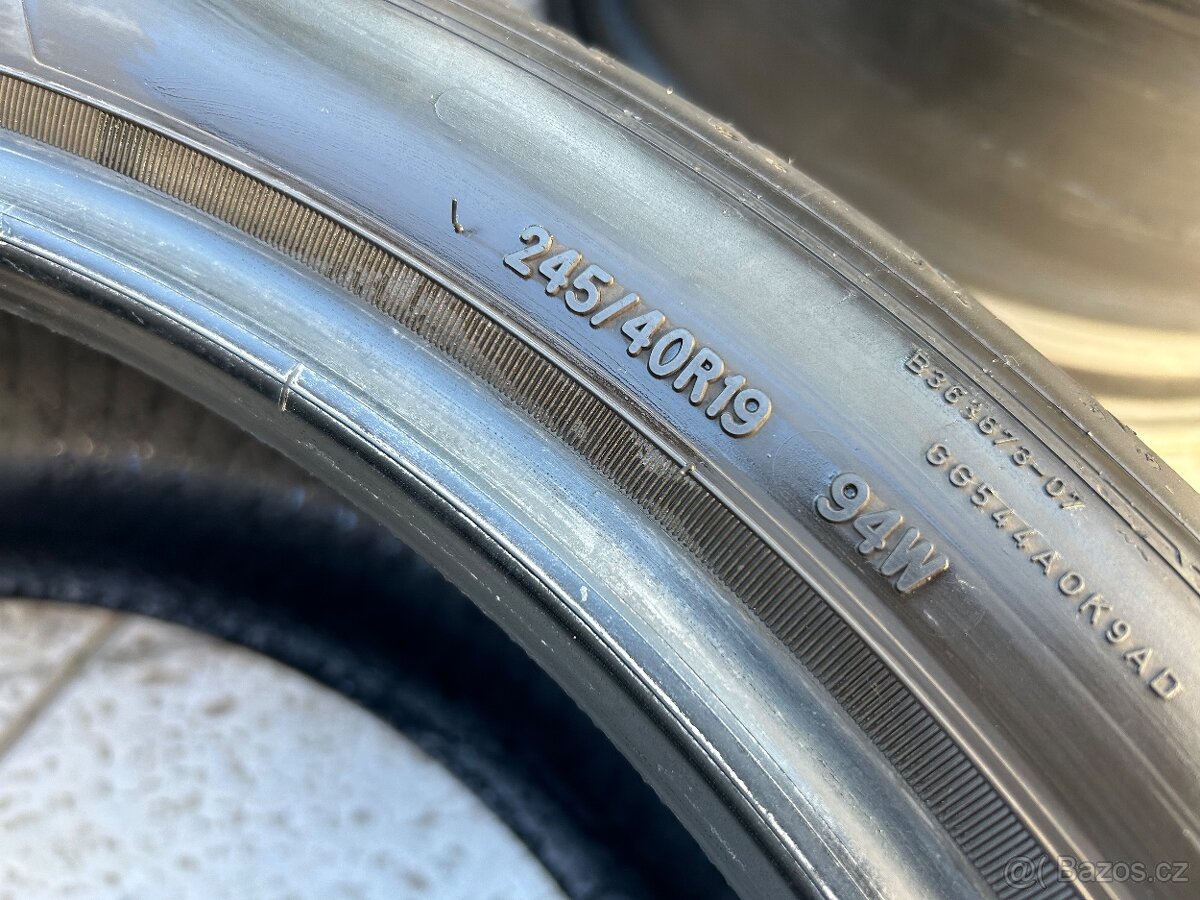 Letní pneumatiky 245/40 R19 - 9