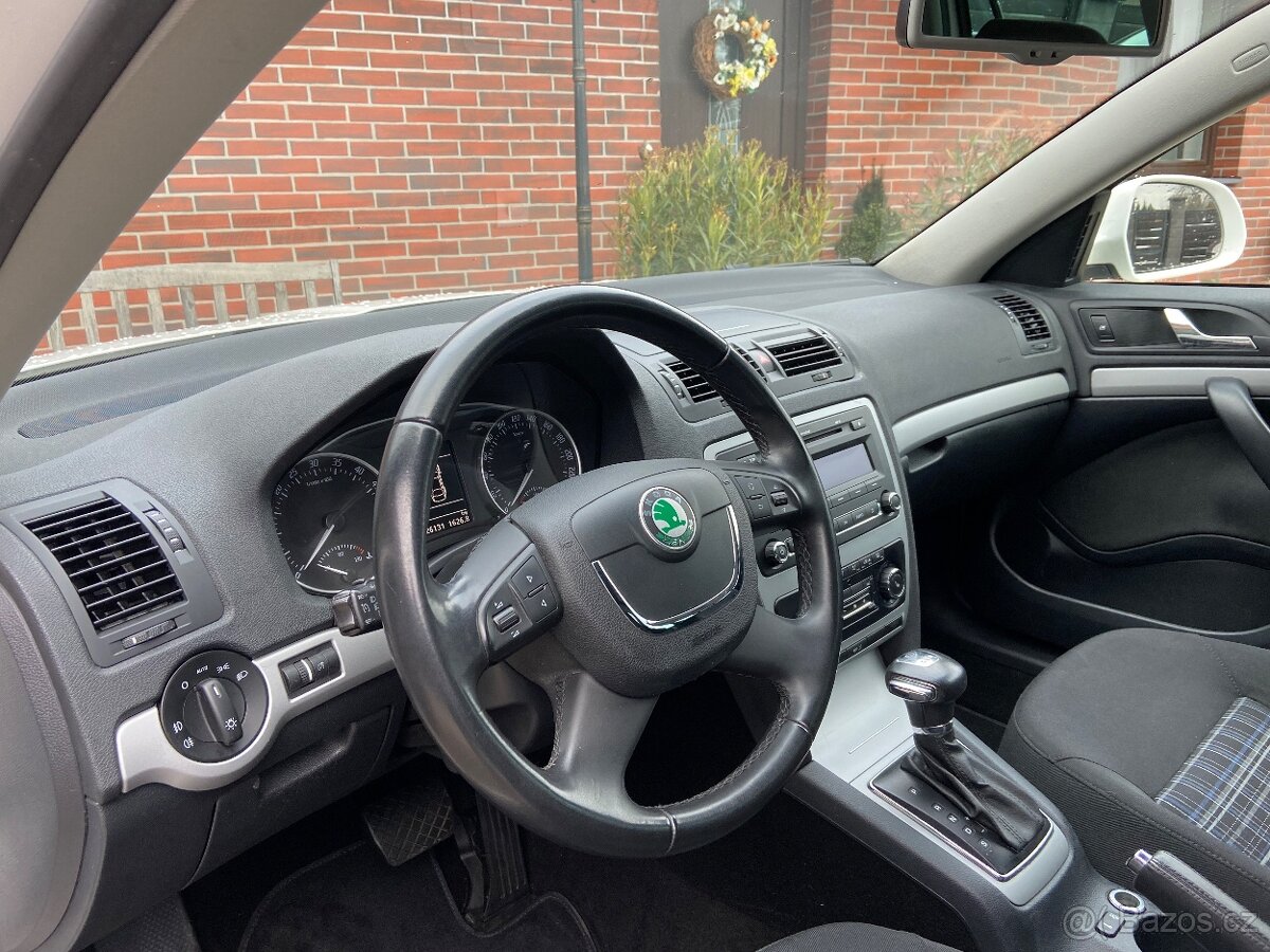ŠKODA OCTAVIA 2 / STYLE / DSG / 1.6 TDI / XENON / 1.MAJ. - 9