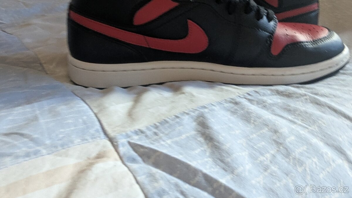 Nike Jordan 1 mid - 9