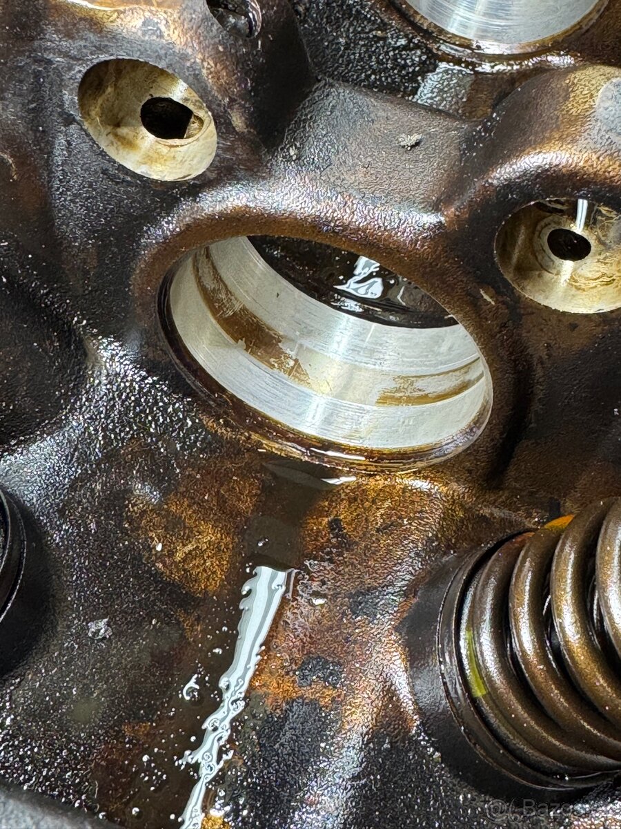 BMW E30 hlava 885 m20b25 - 9