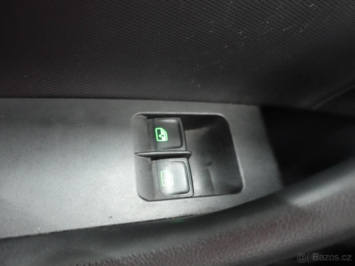 Škoda Rapid 1.6TDI , 85 kW nafta, 2015 - 9