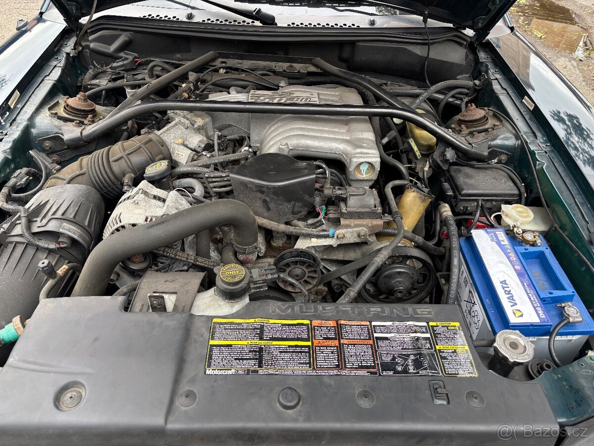 Ford Mustang GT Convertible - 9