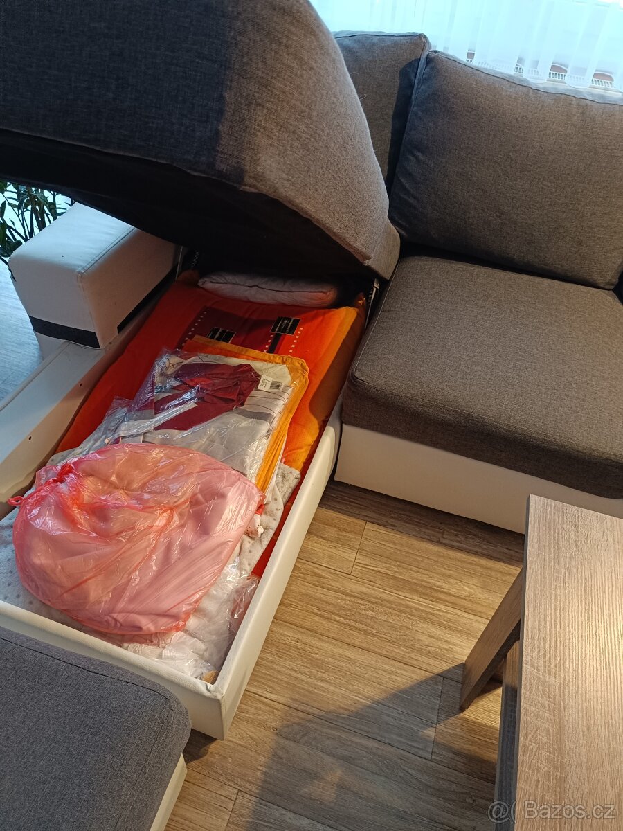 Velká sedací souprava do U - 9