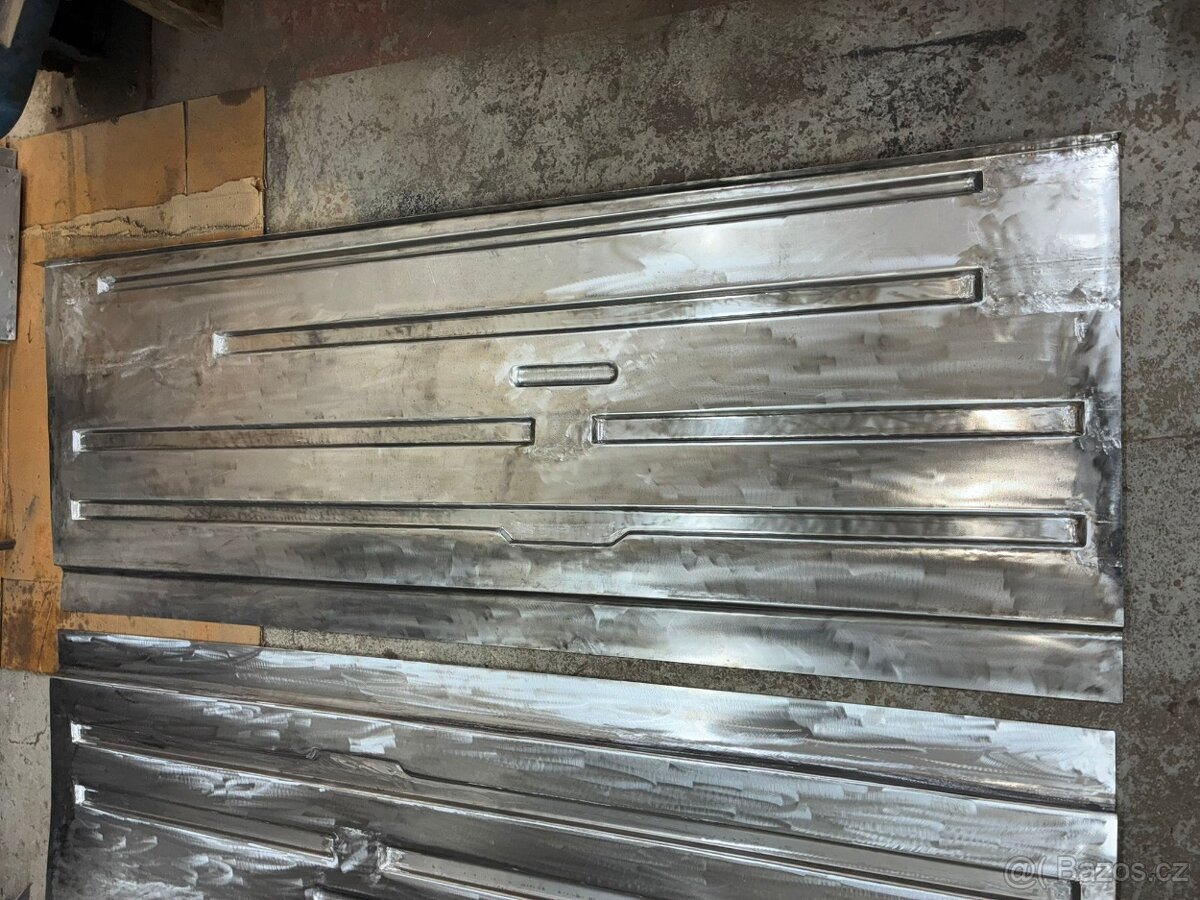 Podlaha Tatra 603 - 9