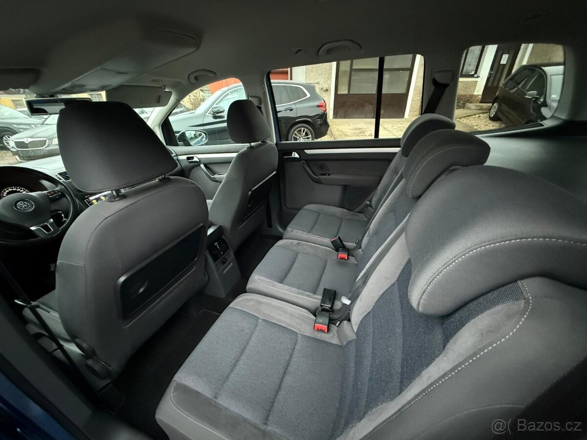 VW Touran Style 2.0TDi 103kw DSG - LED - Nova stk - 9