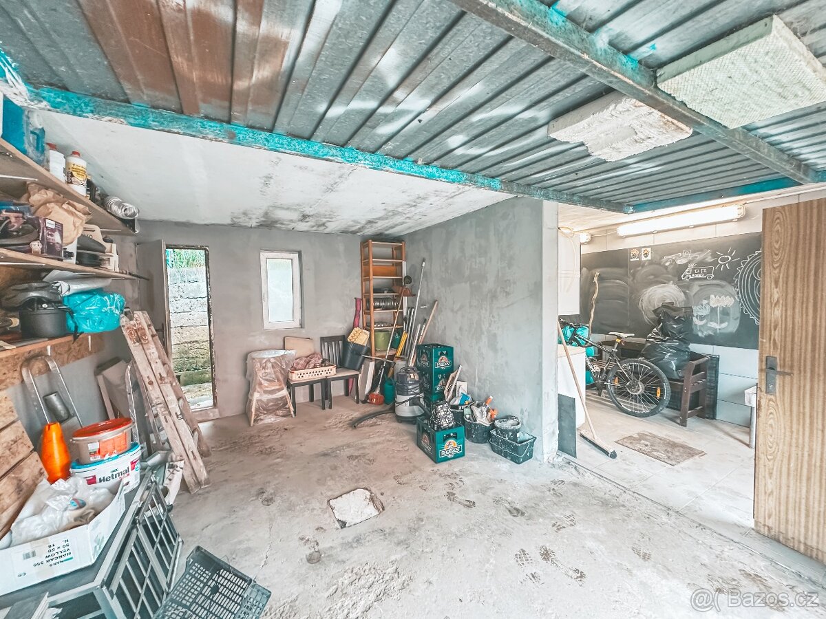 cihlový byt 3+1 s garáží a dílnou - 9