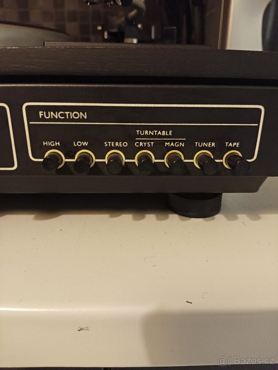 Tesla stereo gramofon NZC-431 - 9