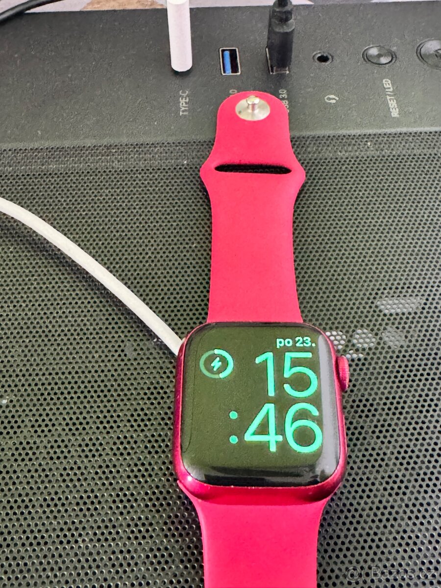 Apple Watch 7 41mm product red - 9