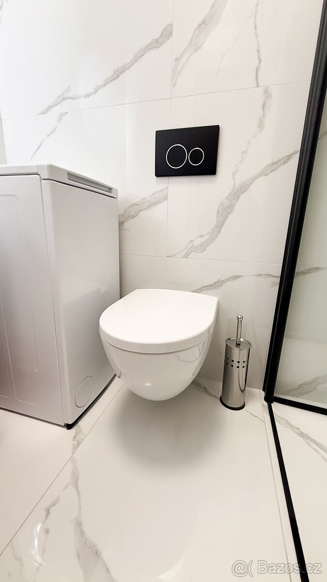 Pronajem bytu 1+kk 18,2 m² Ortenovo náměstí - Holešovice - 9