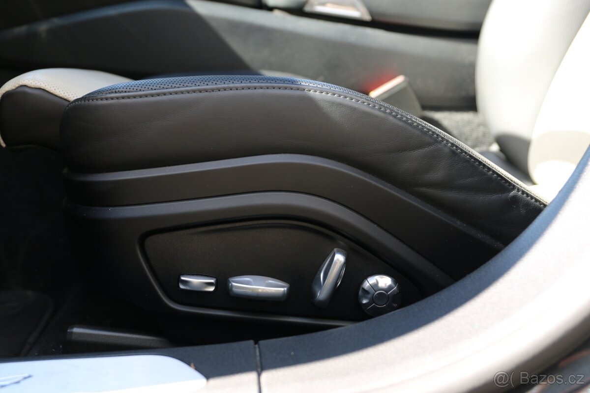 Porsche Panamera 2.9 243KW, DPH, ČR, 4 E-HYBRID - 9
