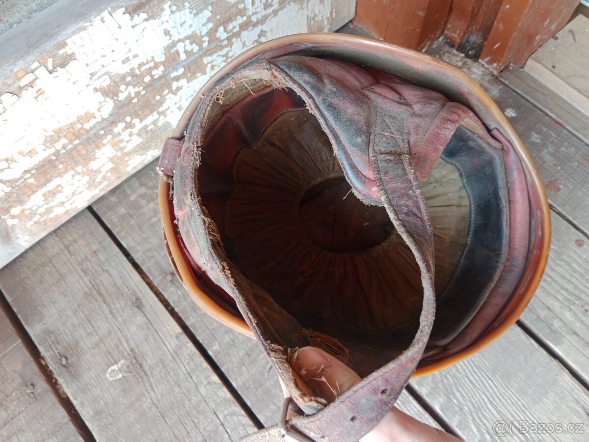 Stará helma kokos - 9