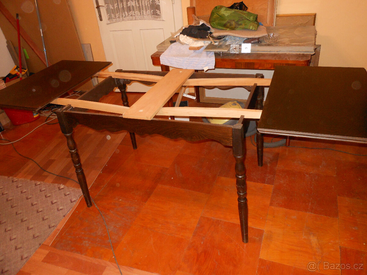 Prodám jídelní židle a rozkládací jídelní stůl - 9