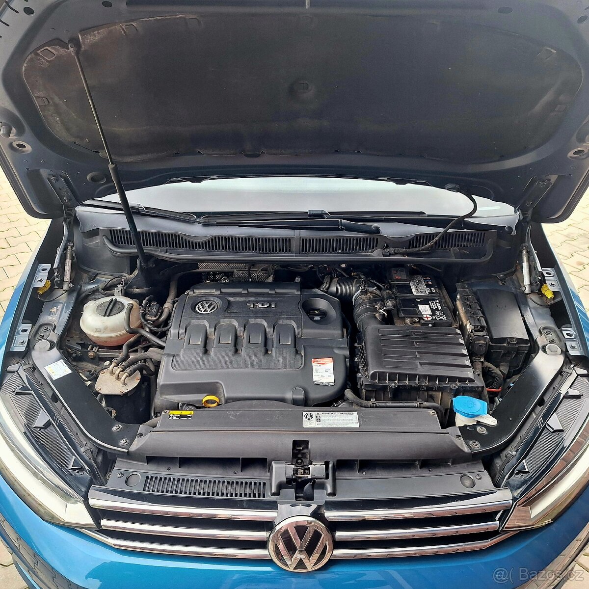 VW Touran (5T1), 7-místní, 09/2016
- 9