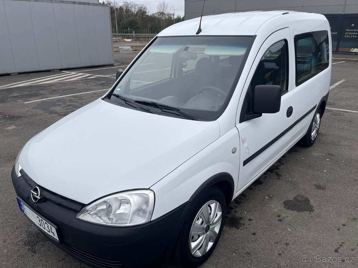 OPEL COMBO 1.3 CDTI. SUPER STAV. NOVÁ STK . SERVISNÍ KNÍŽKA - 9