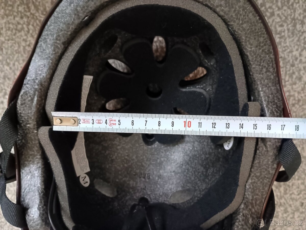 Přilba na kolo pro dítě vel. M velmi zachovalá - 9