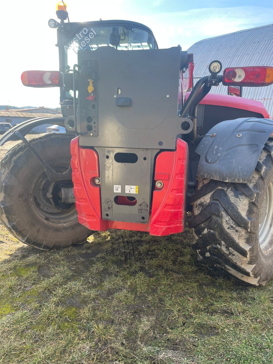 Teleskopický manipulátor Massey Ferguson TH 7038 - 9