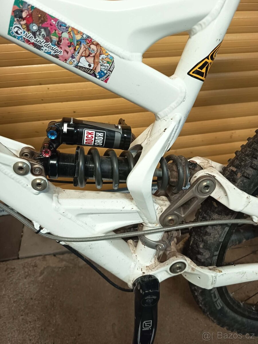 Prodám kolo SPECIALIZED SX TRIAL,velikost rámu M - 9