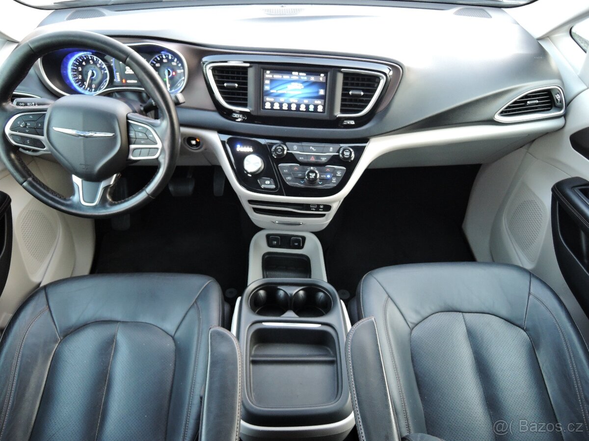 Chrysler Pacifica, 3,6 V6 Aut. StownGo Kůže 7míst - 9