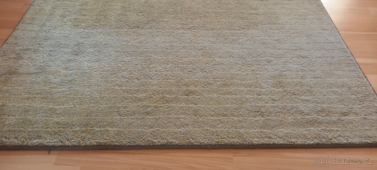 Kvalitní zelenkavy koberec 132 x 190 cm - 9