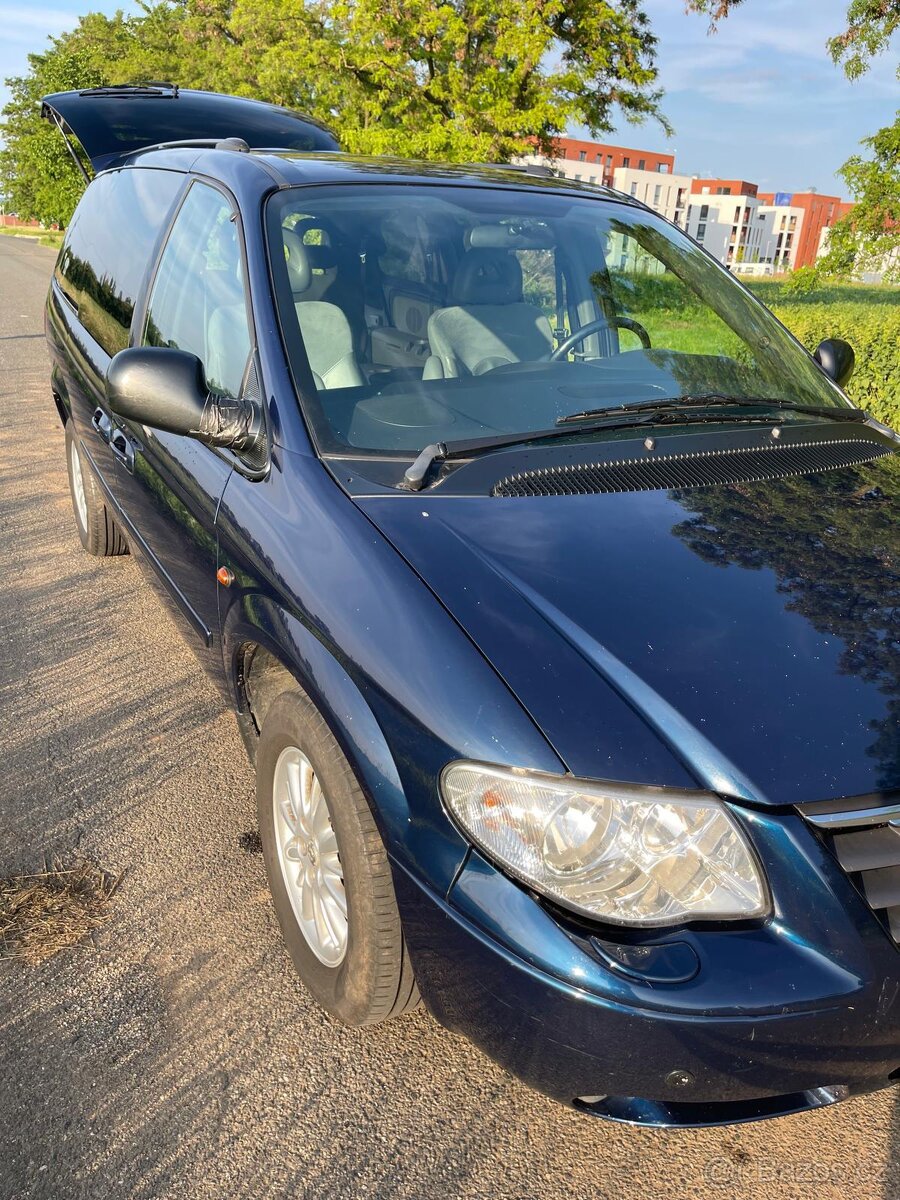 Chrysler Grand Voyager - 9