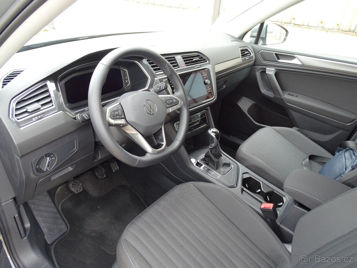 Volkswagen Tiguan Allspace 1,5TSI 110kW, 2023, 38.000km - 9